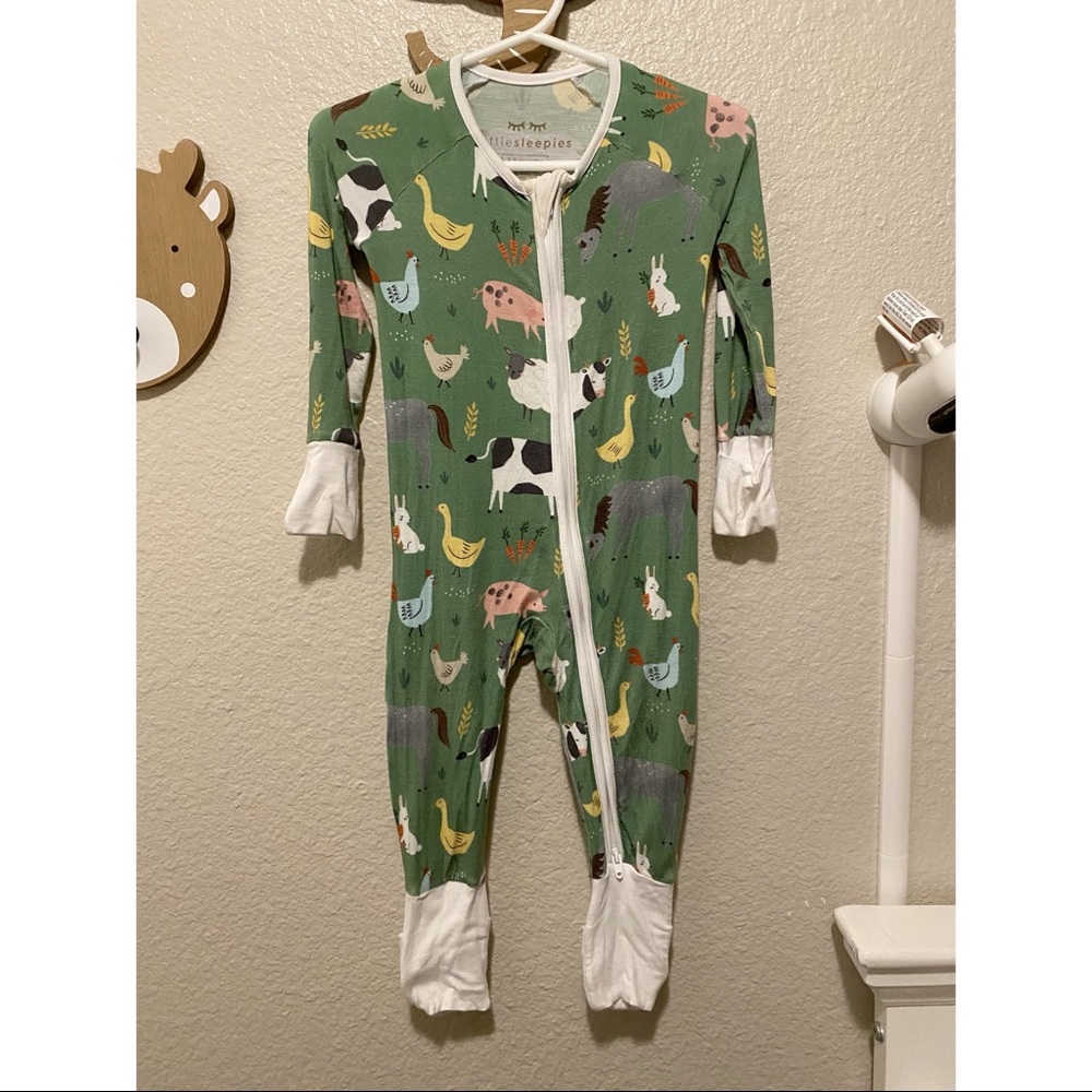OG Green farm animals zippy - Little Sleepies
